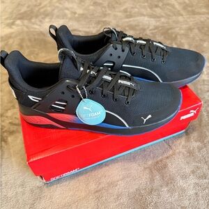 Puma Black and White Athletic Shoes